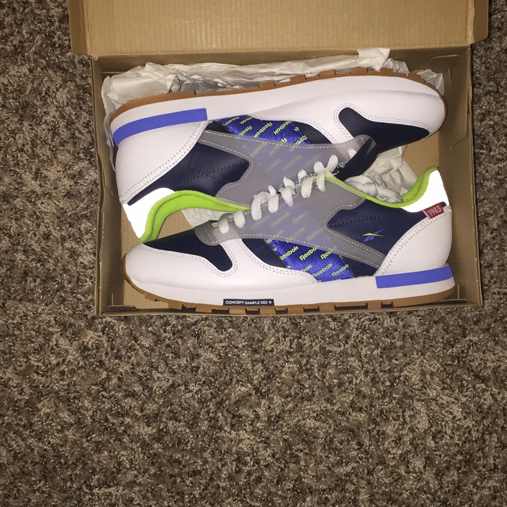 Classic Reebok never worn